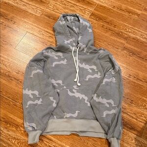American Eagle Gray Camouflage Hoodie for Men